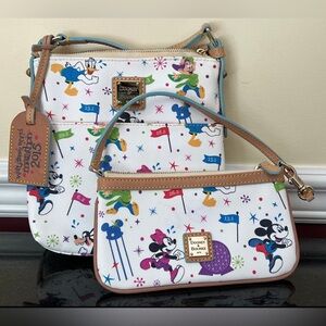 Dooney & Bourke Disney 2015 Marathon purse set (2)